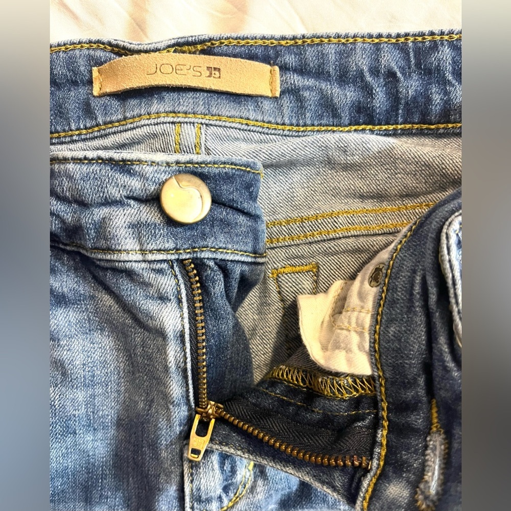 Joe’s Jeans Distressed Cuff Crop Women’s Blue Jeans Waist Size 26 - Picture 9 of 16